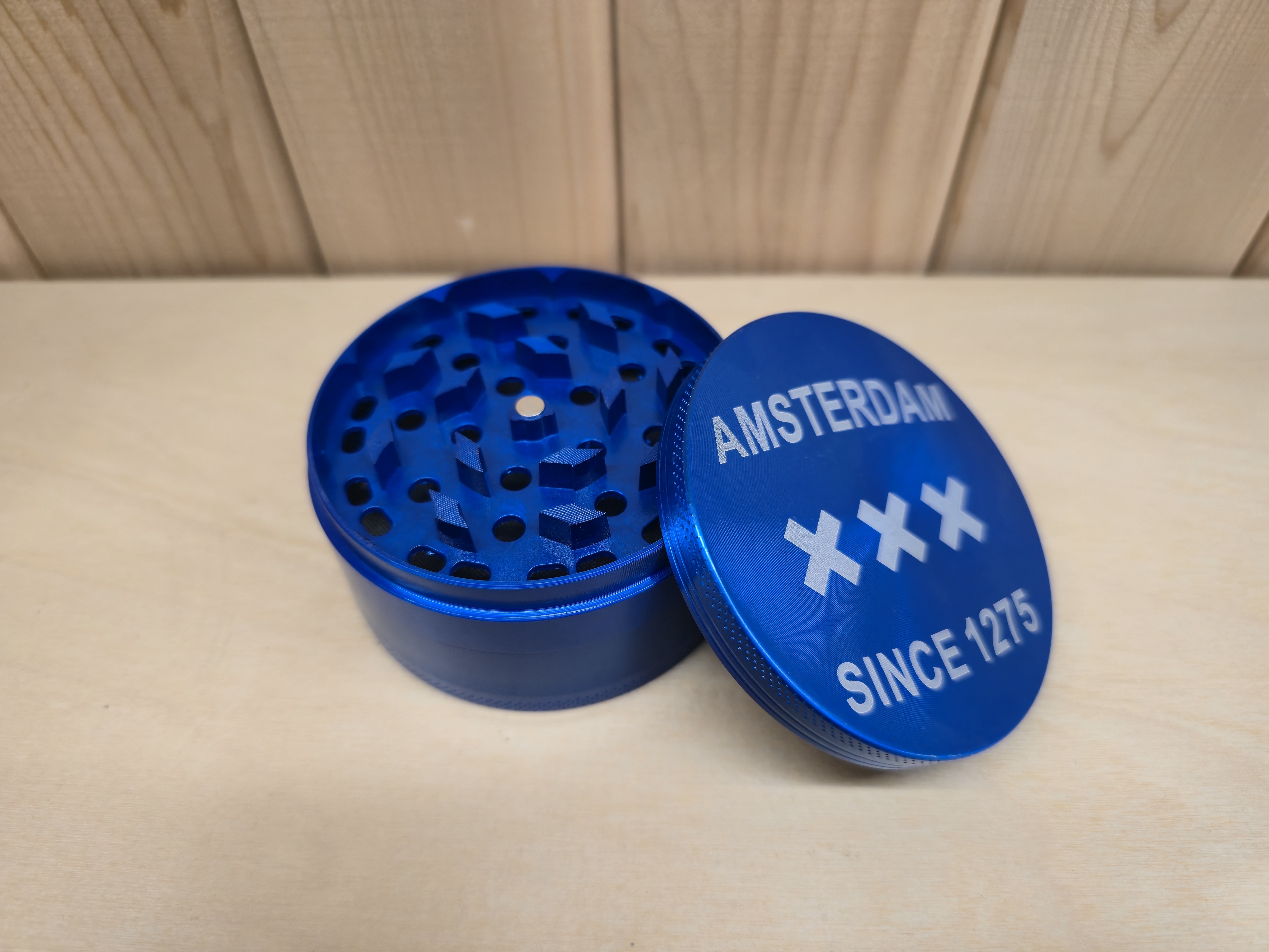 Amsterdam Grinder Large (Copy)